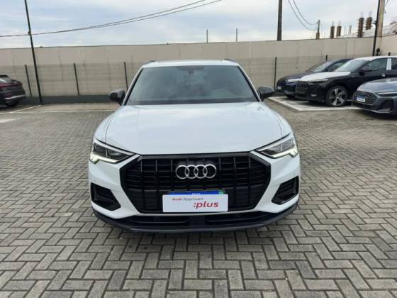 AUDI Q3 2.0 40 TFSI GASOLINA PERFORMANCE BLACK QUATTRO TIPTRONIC AUDI Q3 2.0 40 TFSI GASOLINA PERFORMANCE BLACK QUATTRO TIPTRONIC